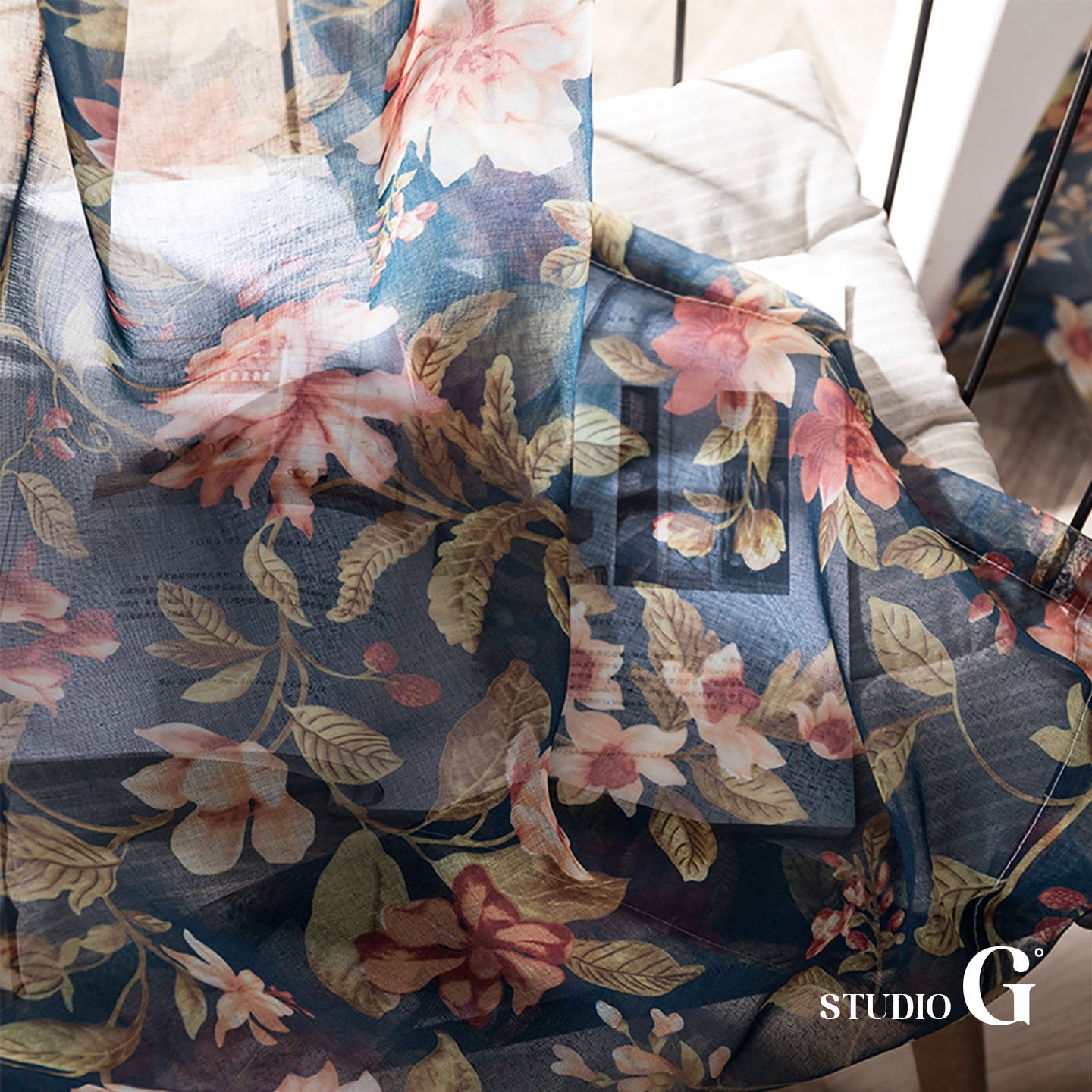 Navy Floral Vintage Blackout Curtain – 70% Light Blocking, Retro Botanical Print, 59" Panel